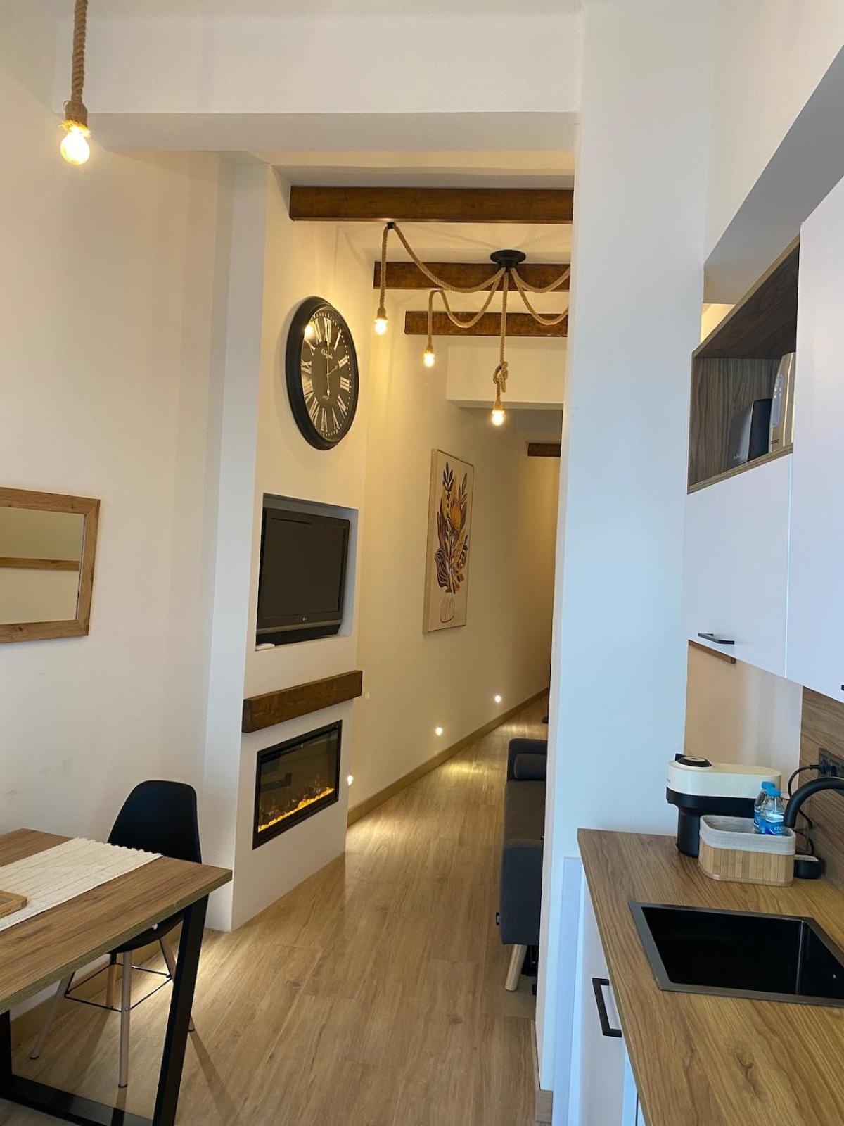 Acogedor Bajo En Apartamento *